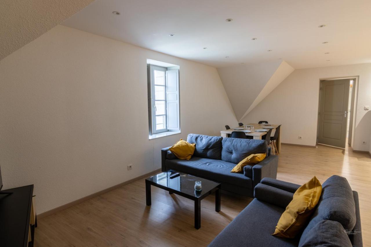 Magnifique Appartement Renove Dans Residence Saumur Exterior photo
